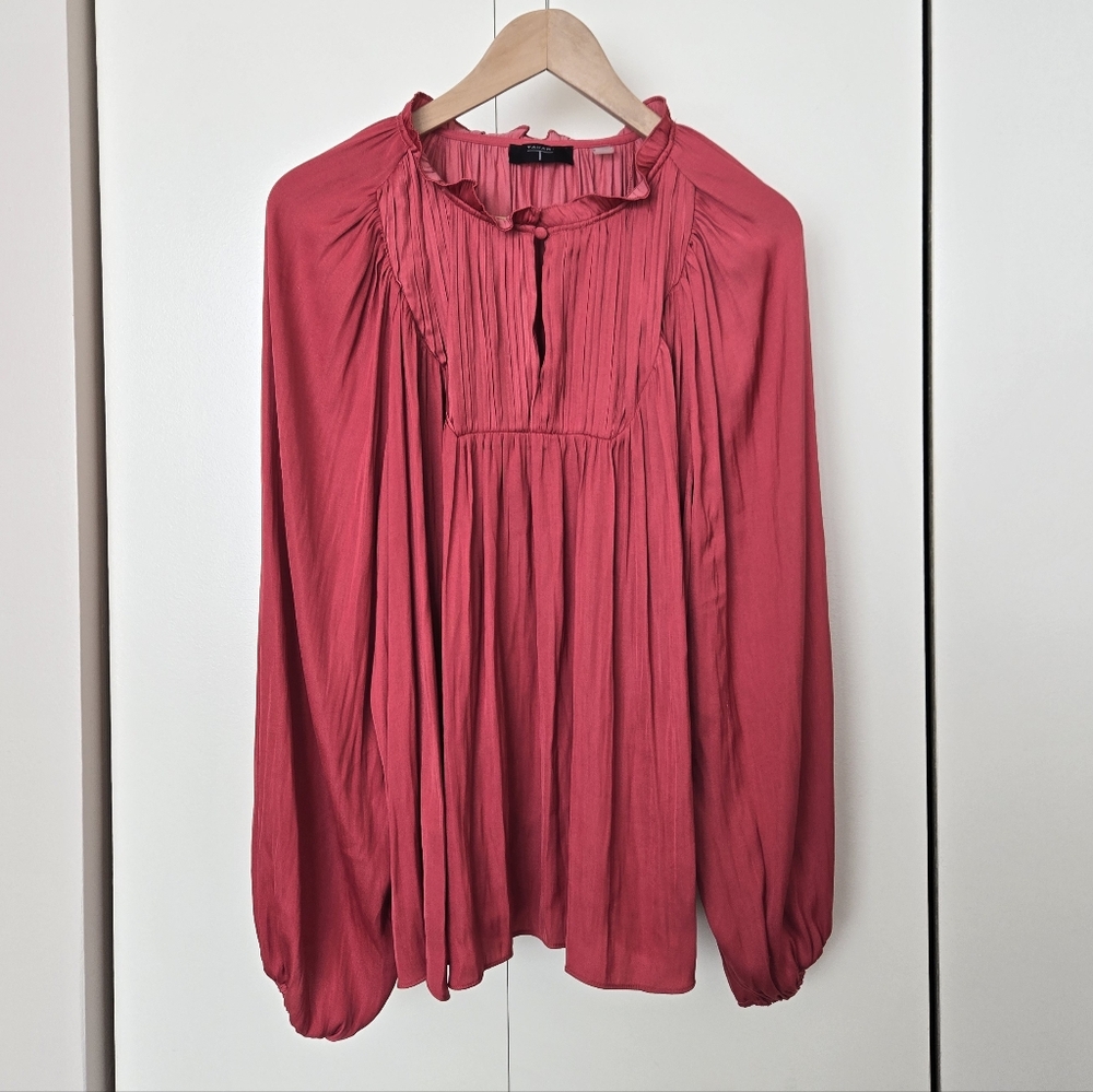 T Tahari Women's Long Sleeve Pleated Blouse